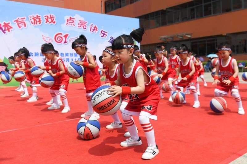 3：2！姆巴佩替补拉菲尼亚双响 巴萨4年3次击败皇马夺冠